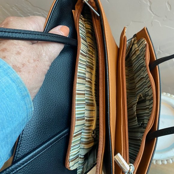 Cleo & Patek Leather of Paris Handbag - Picture 12 of 12